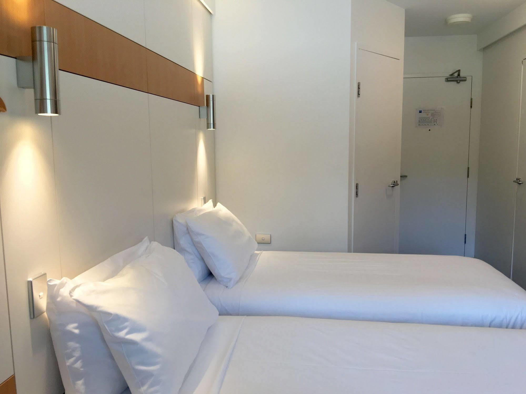 Ibis Budget - Gosford Buitenkant foto