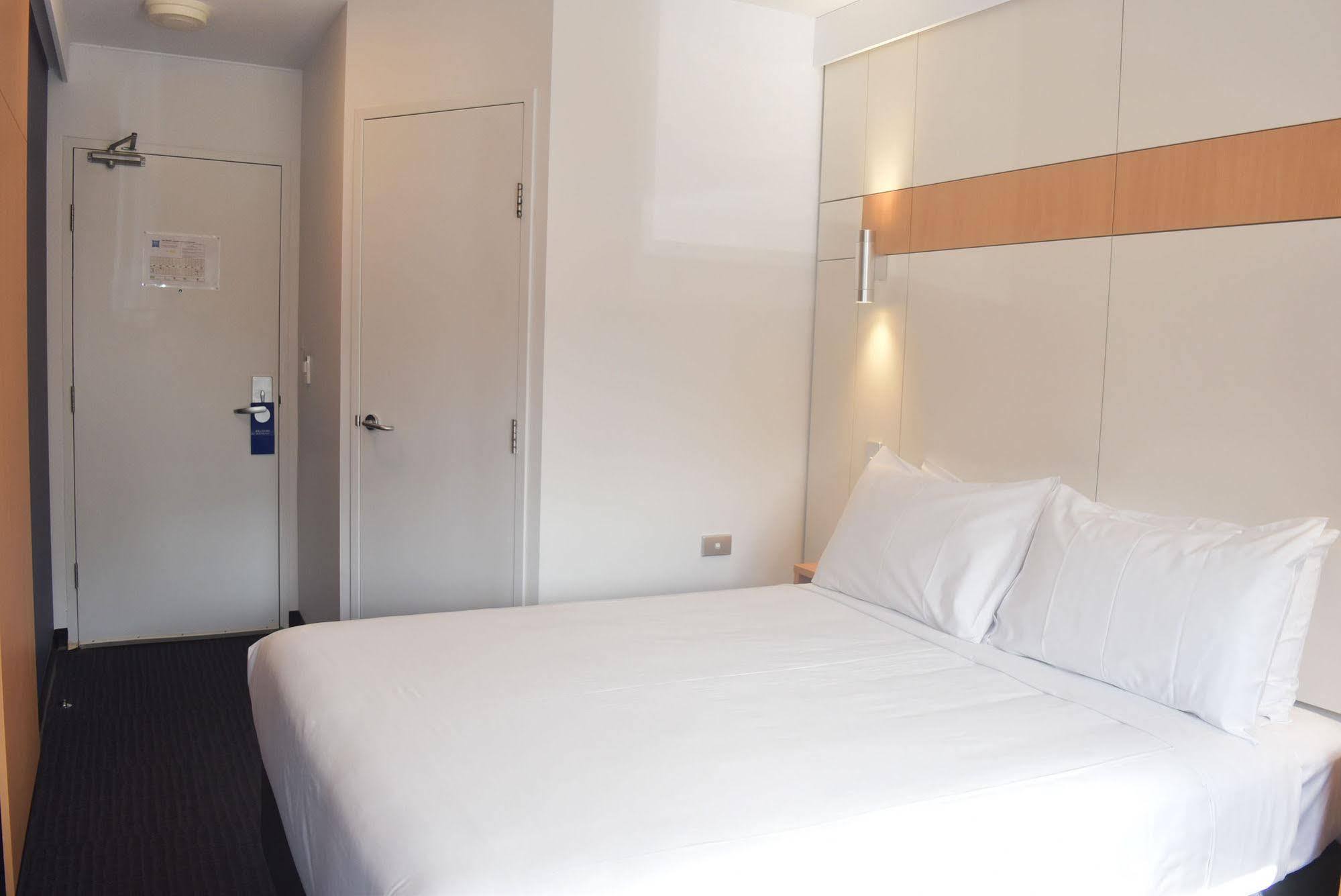 Ibis Budget - Gosford Buitenkant foto
